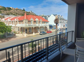 208 Mossel Cove Chic and Trendy
